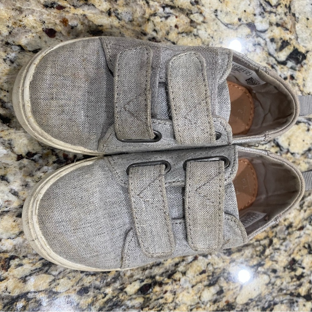 Toms Light Gray Casual Shoes with Velcro Straps and Rubber Sole